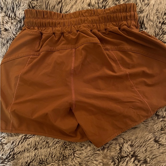 lululemon track that shorts - Picture 2 of 5